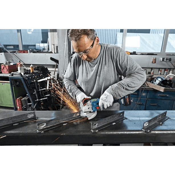 Bosch GWS 18V-15 SC Brushless Cordless Angle Grinder 4 Bosch GWS 18V-15 SC Brushless Cordless Angle Grinder 4